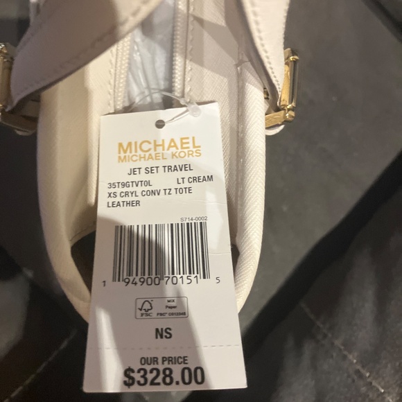 Michael Kors (Jet Set Collection) Convertible Tote Bag - Picture 4 of 7